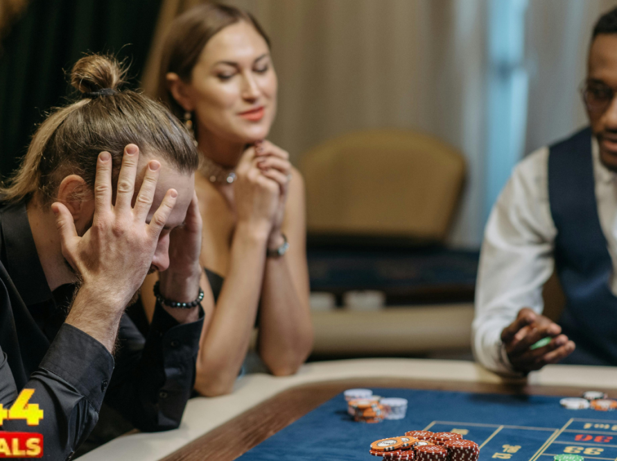 L444 Casino Gameplay